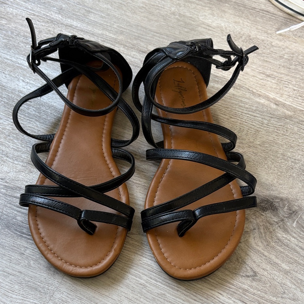 Black Strappy Women's Sandals - Classic Summer Style